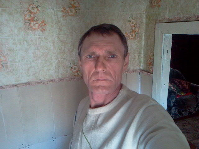  9742176  Vladimir, 61 ,    