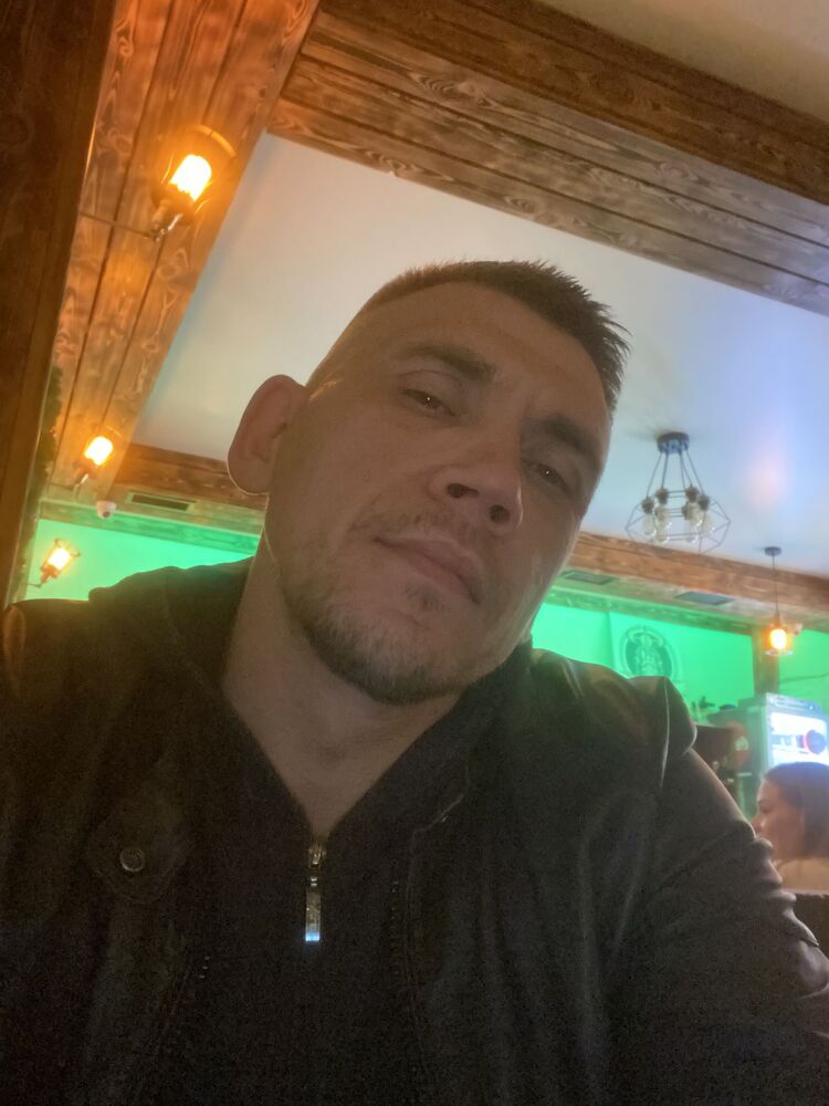  52519866  Igor, 43 ,    