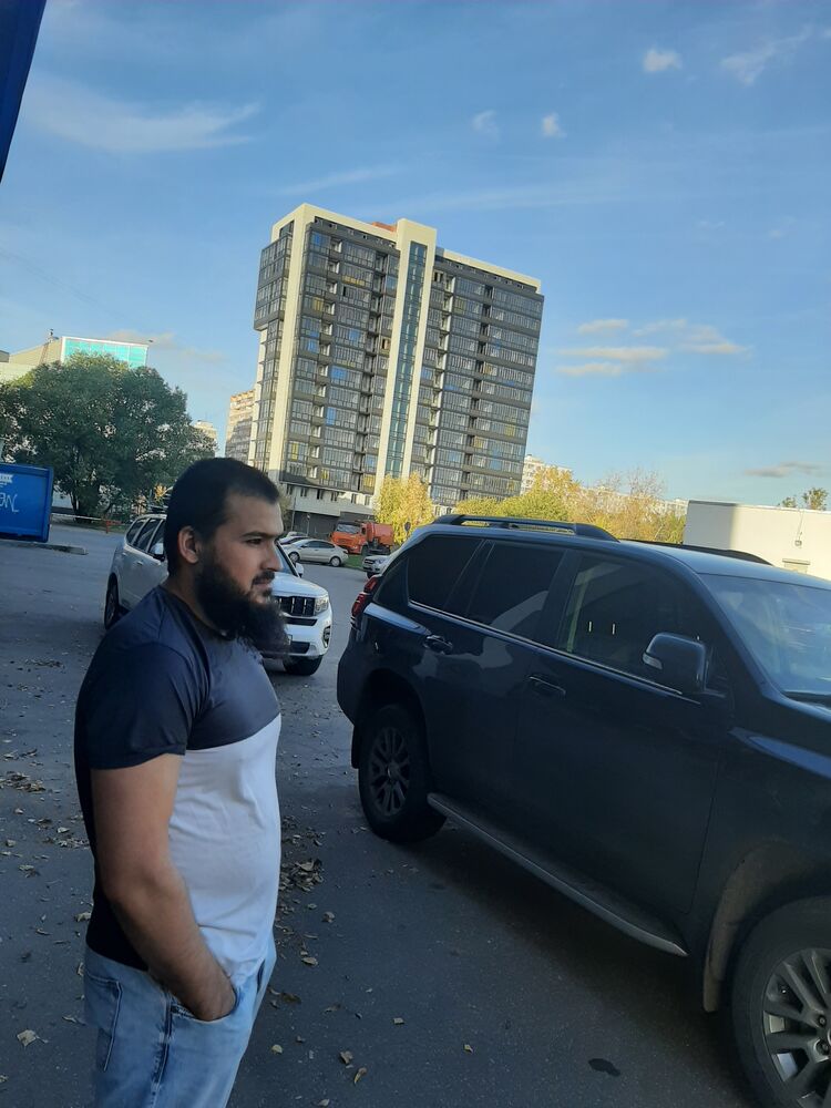  37095256  Temur, 29 ,    