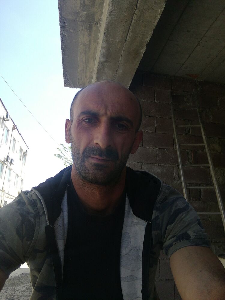  26111196  Gio, 39 ,    