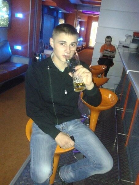  ,   Slavik, 32 ,   ,   , c 