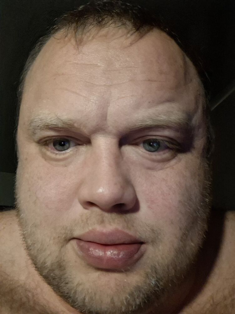  54030766  Yury, 43 ,    -