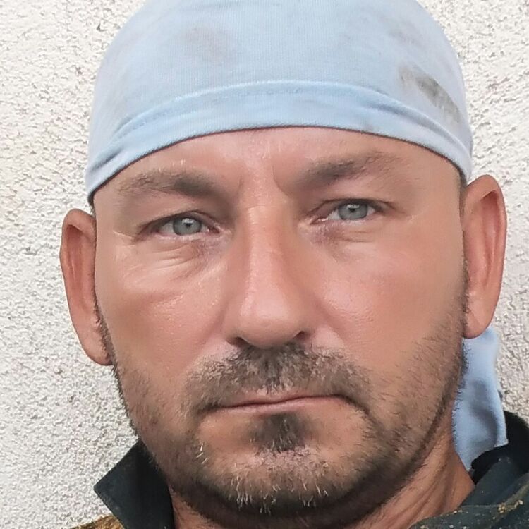  ,   Hakan, 50 ,   