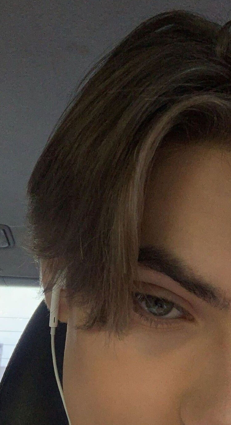  45001026  , 21 ,    -