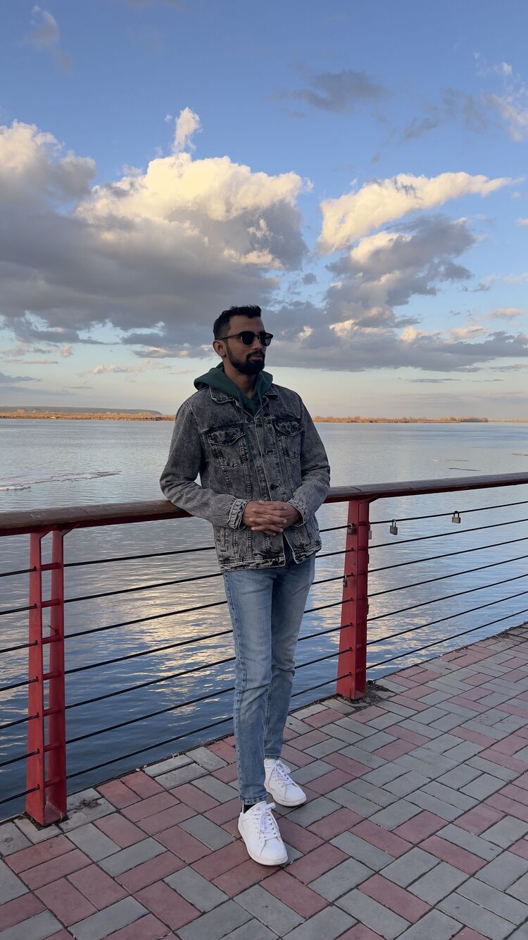  46199376  Akhil, 35 ,    
