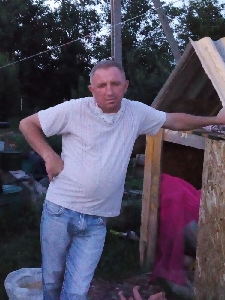  ,   Ronald, 47 ,   c , 
