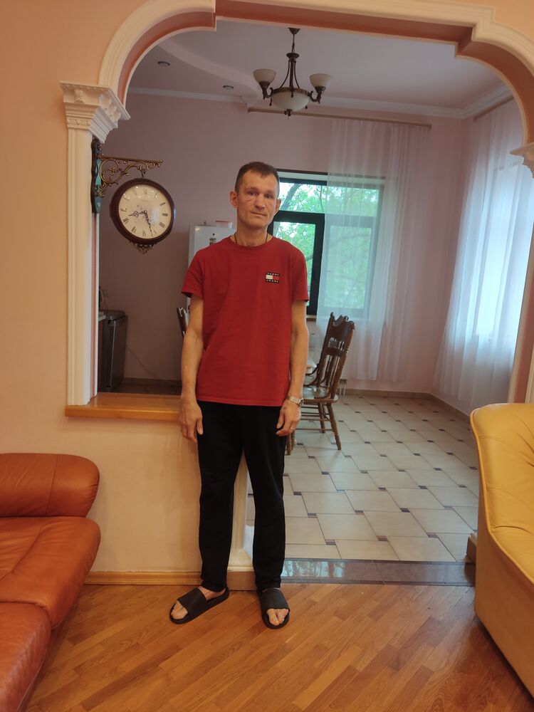  34769056  , 52 ,    