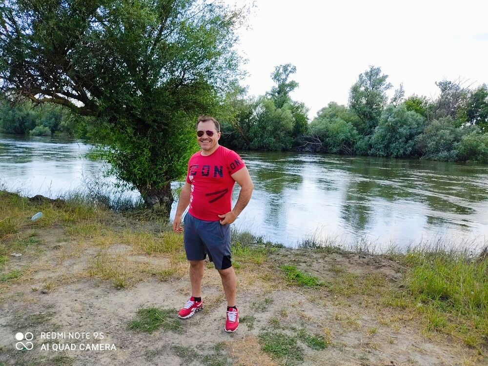  ,   Vladimir, 40 ,     , c , 