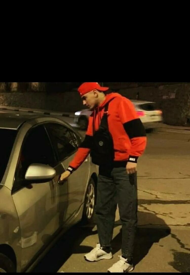  34352936  , 29 ,    