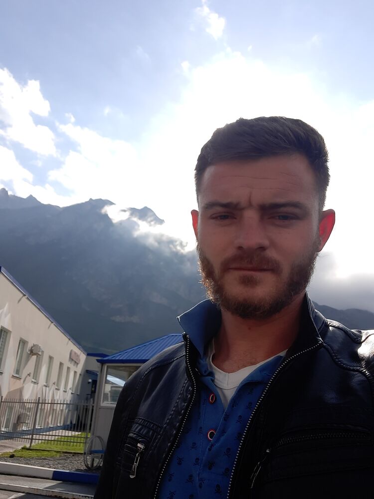  ,   Narek, 30 ,     , c 