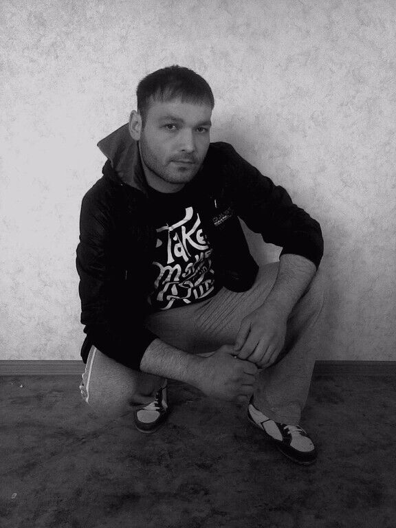  44253286  Raxim, 33 ,    