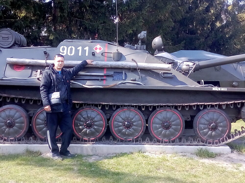  18101176  Anat, 48 ,    