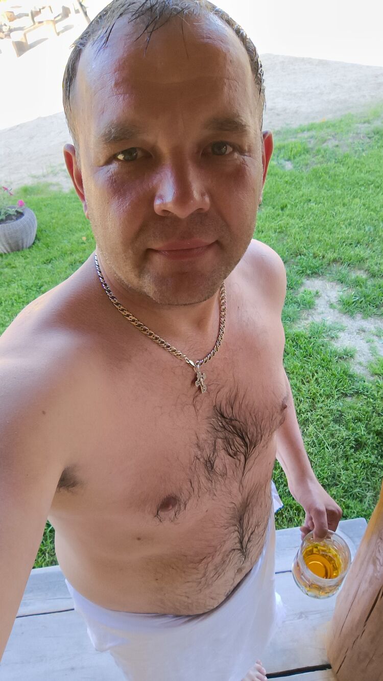  52496966  , 37 ,    