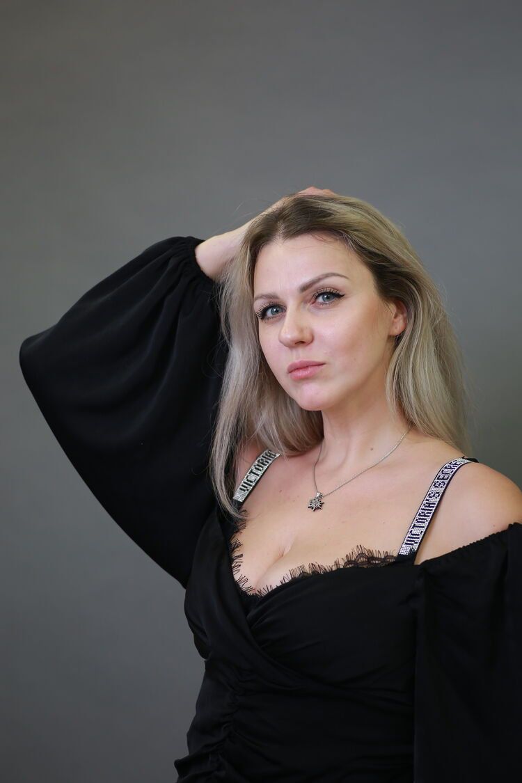  ,   Yuliya, 37 ,   ,   , c 