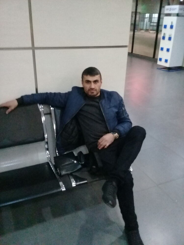 ���� 18253696 ������� Pobert, 40 ���, ���� ���������� � �������