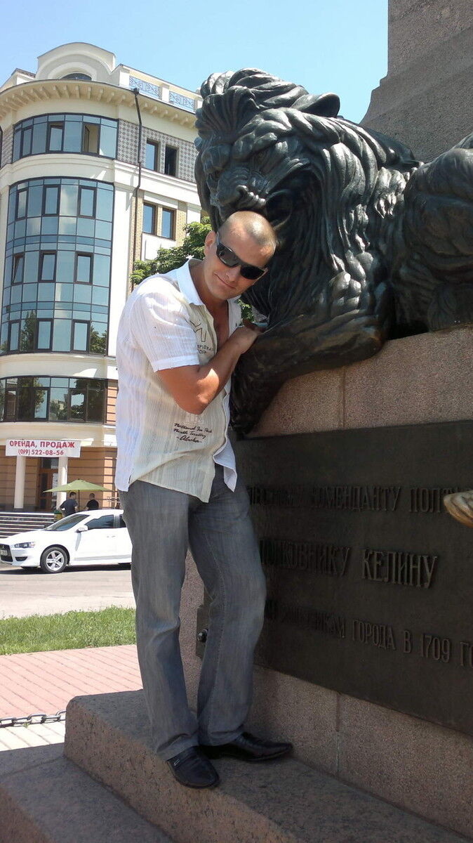  ,   Igor, 47 ,   
