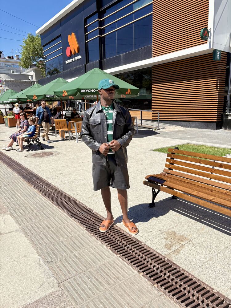 ���������� ������, ���� ������� Drake, 28 ���, ������������ ��� ������, ����� � ���������, c�������� ���������