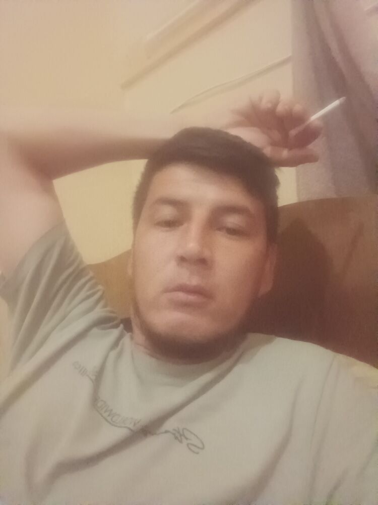  52317836  Azat, 30 ,    