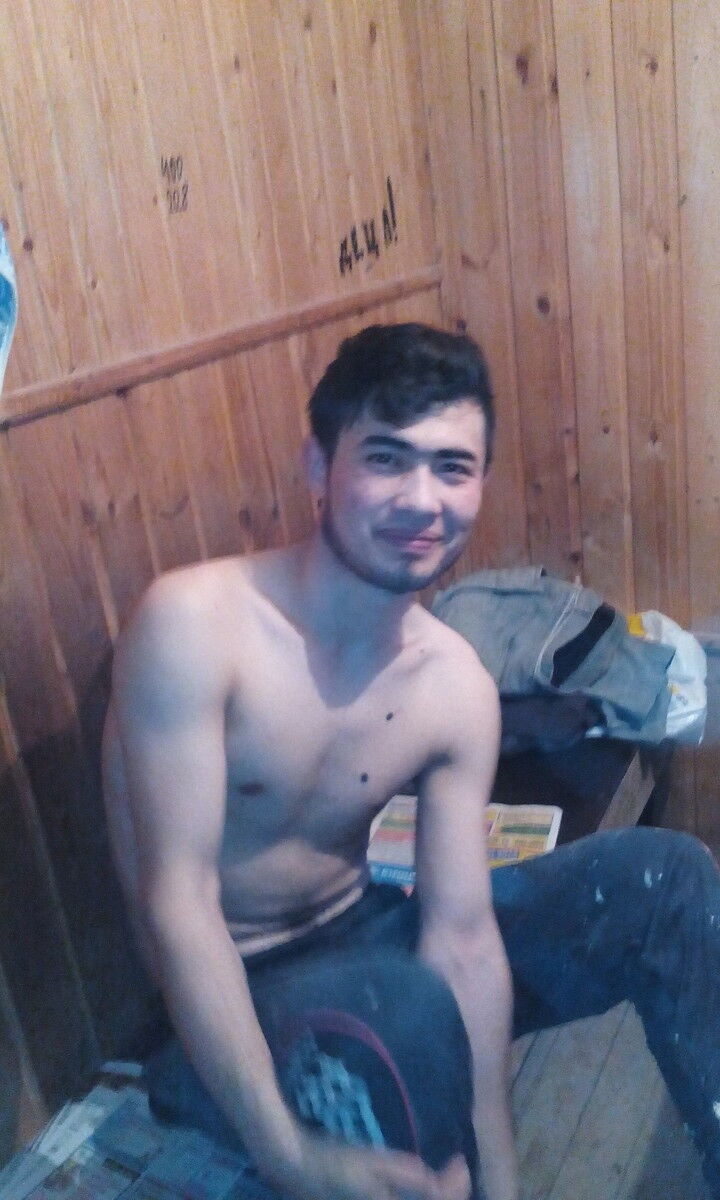  5835986  Bek, 33 ,    -