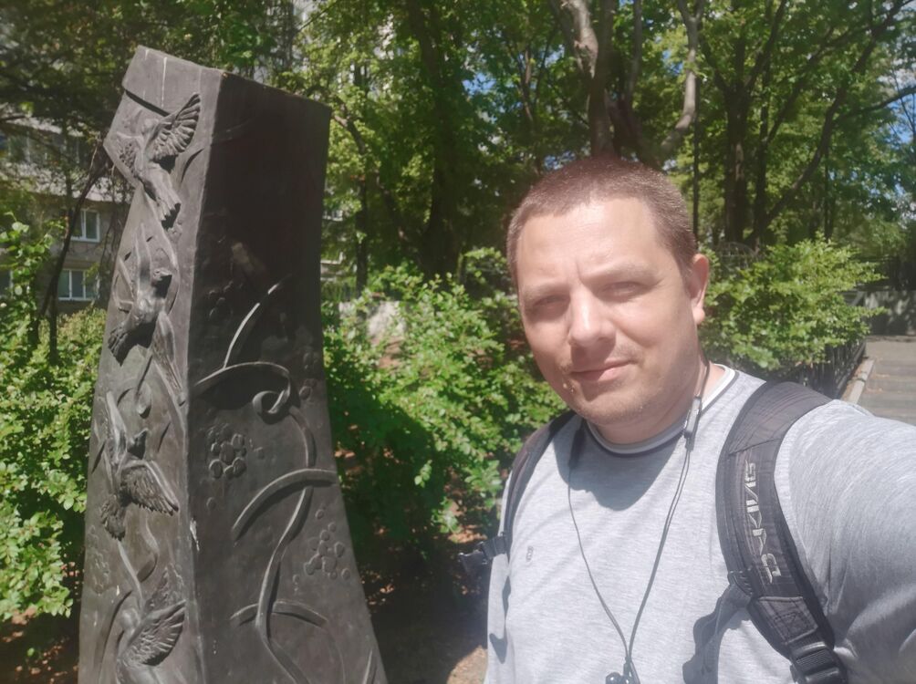  34613516  Anatoly, 41 ,    