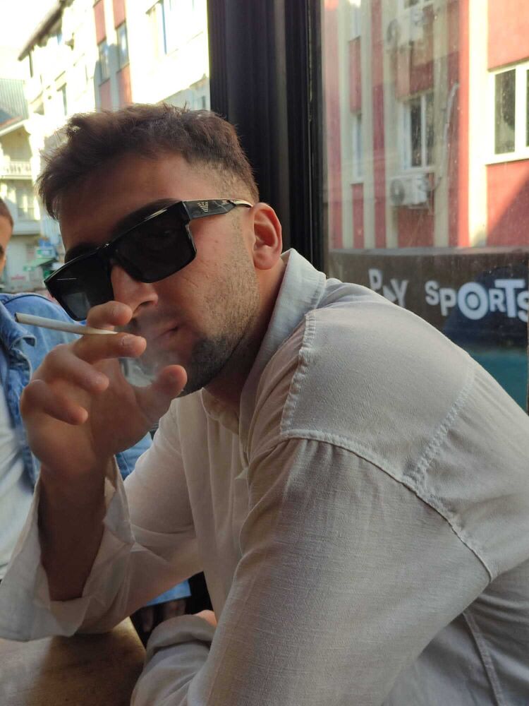 ���������� �������, ���� ����� Emre, 21 ���, ������������ ��� ������, ����� � ���������