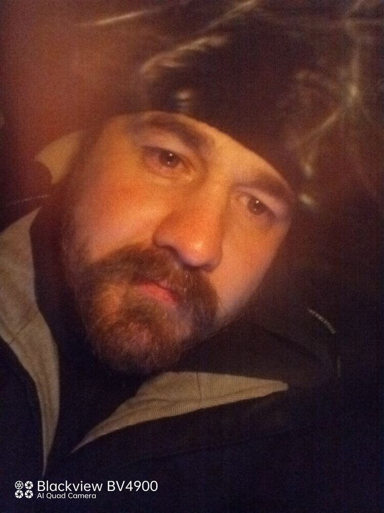  53199486  Viktor, 38 ,    