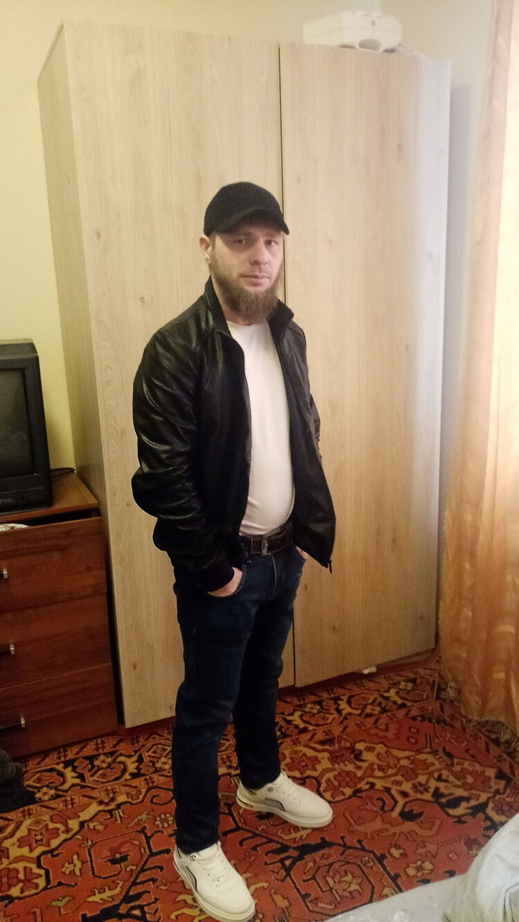  41370666  , 35 ,    --