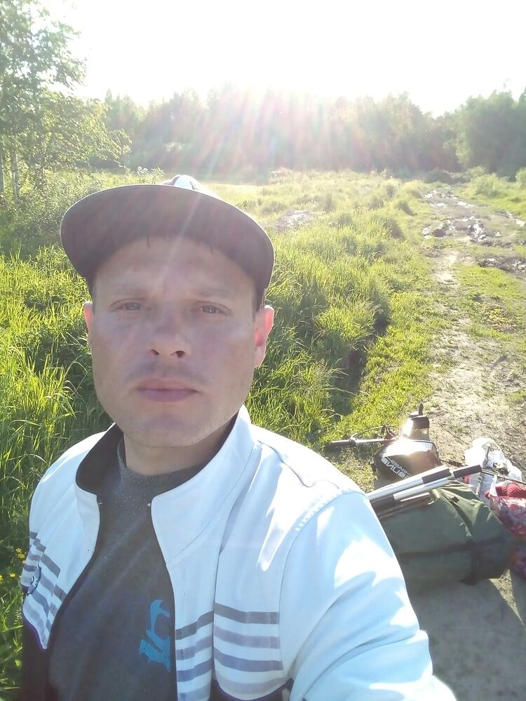  38714936  Andrey, 38 ,    
