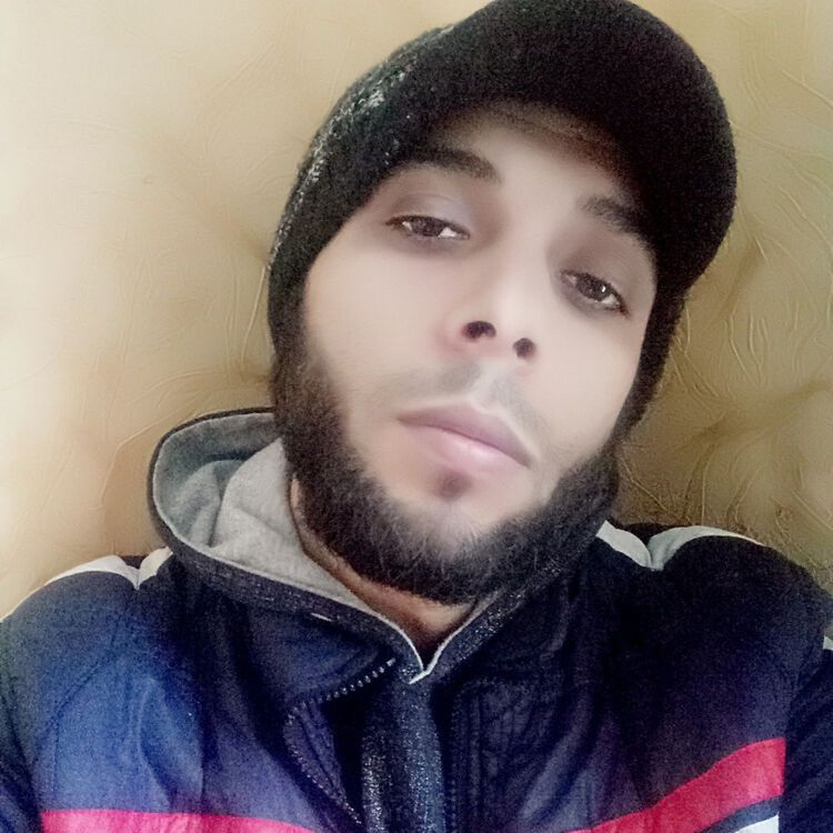  15154536  Ramin, 40 ,    