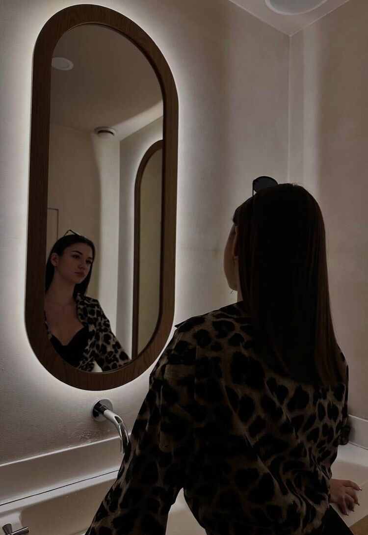  43823996  , 22 ,    -