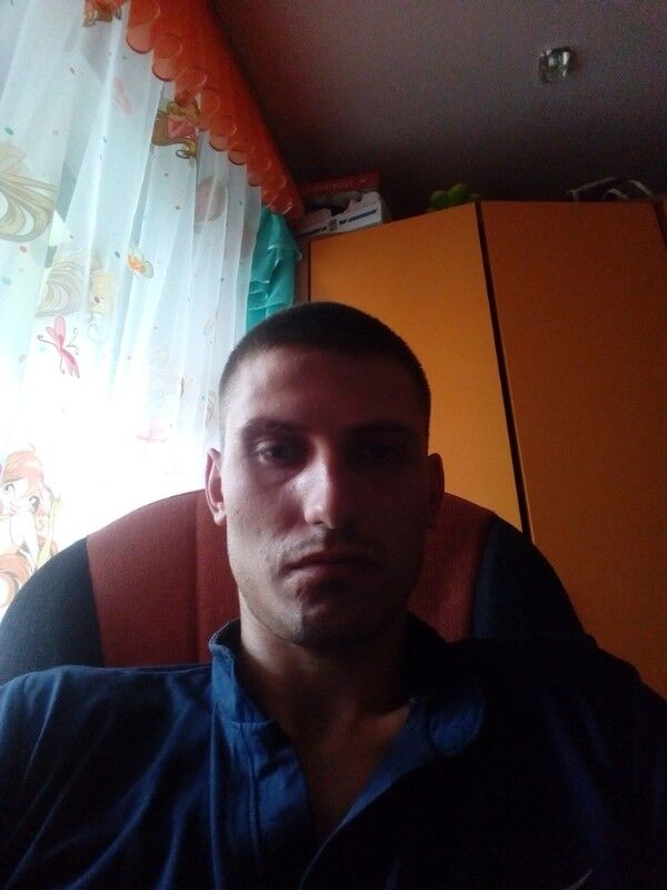  ,   Slavik, 34 ,  