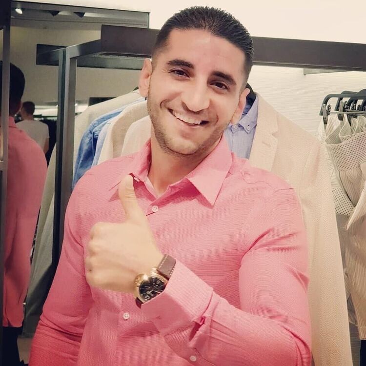  25273296  Stav, 39 ,    