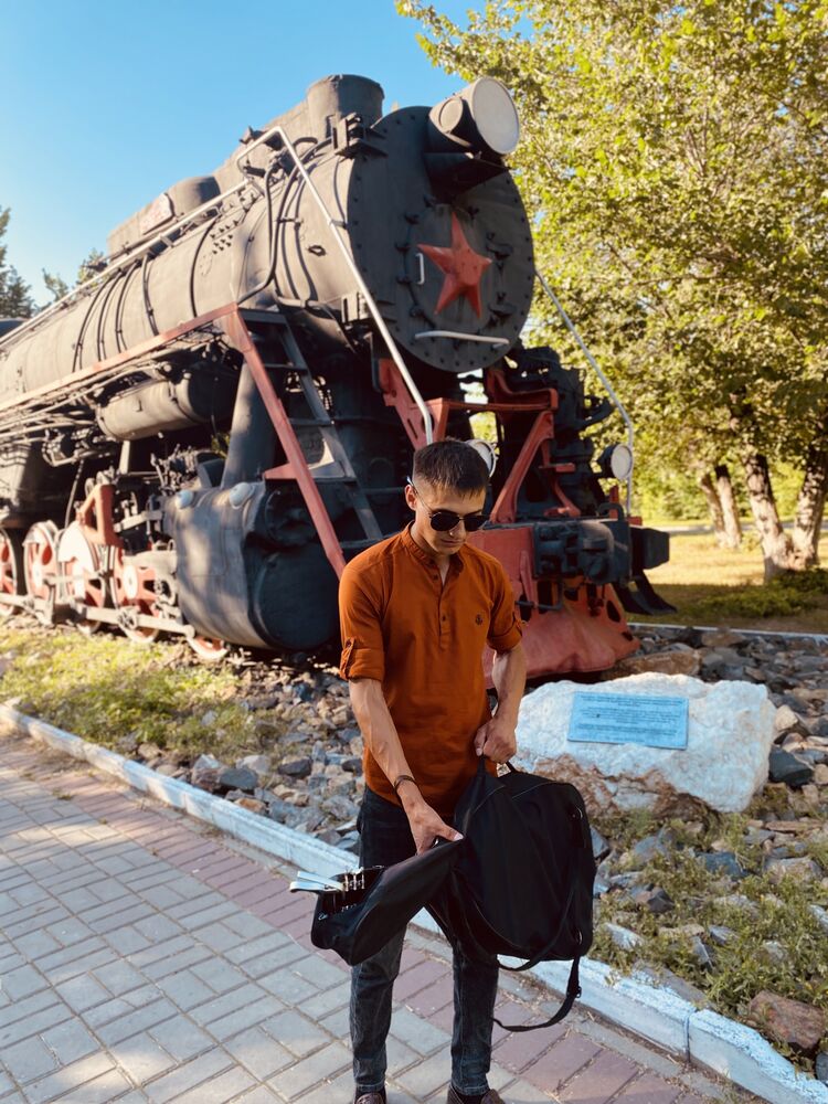  23495146  Secret Sorry, 28 ,    