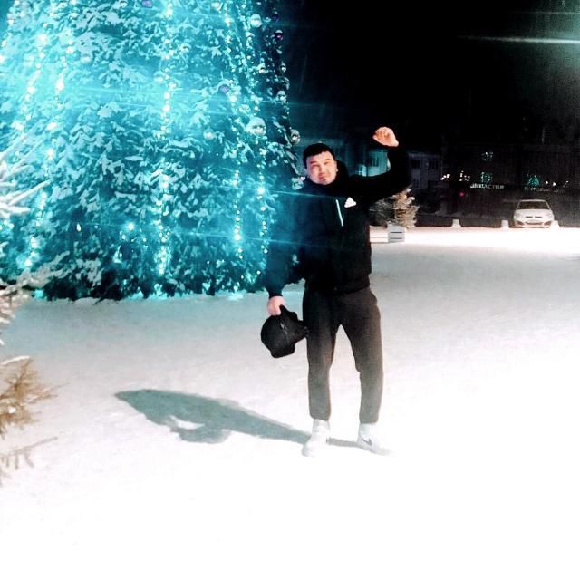  39870456  Davron, 31 ,    