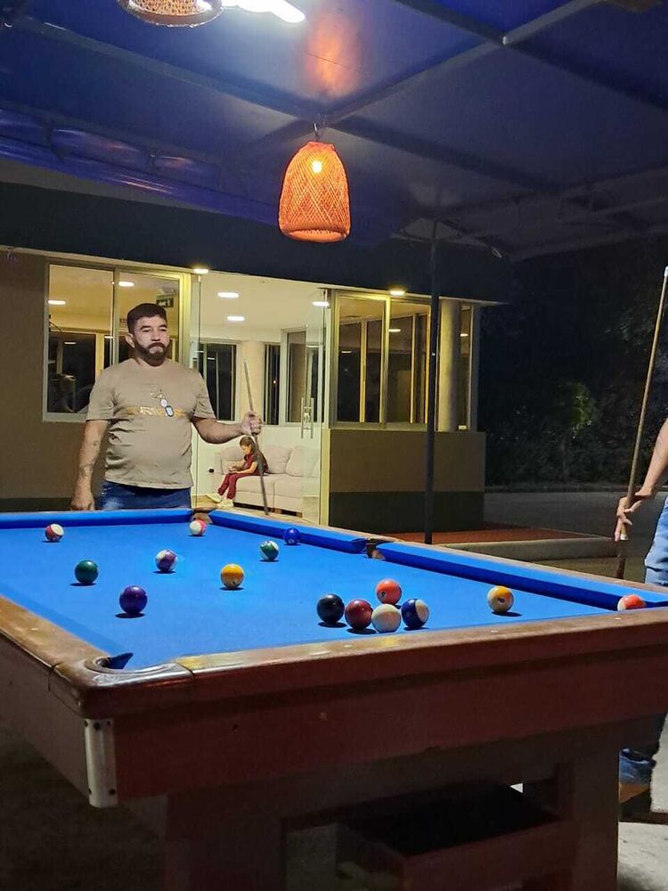  54371286  Frank, 39 ,    -