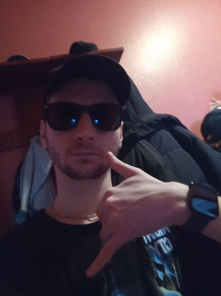  42646456  , 24 ,    