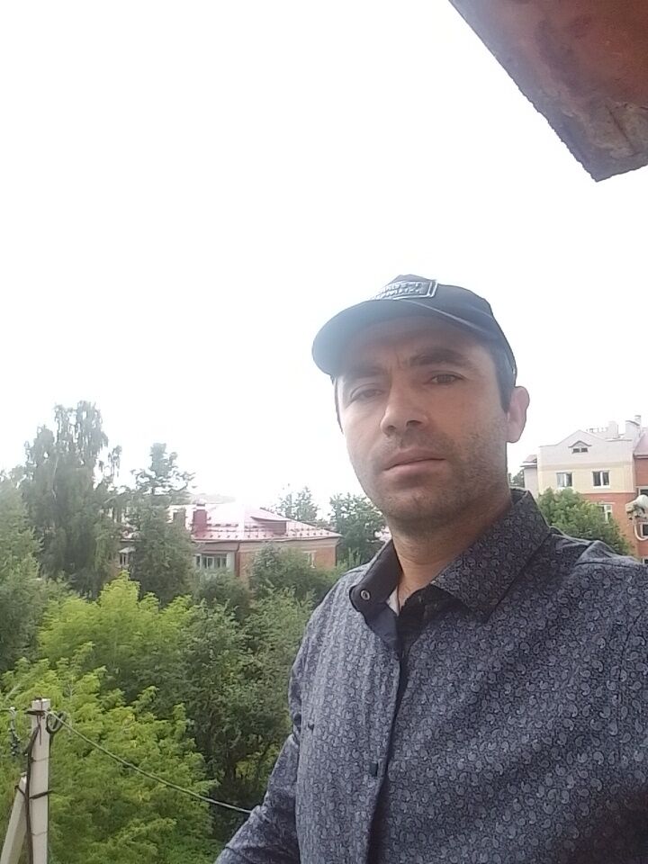  28073986  , 37 ,    