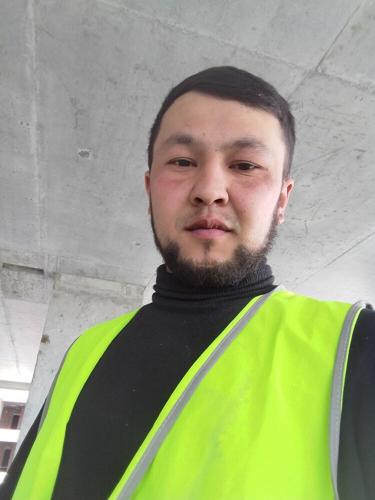  37630496  Abdulhay, 29 ,    