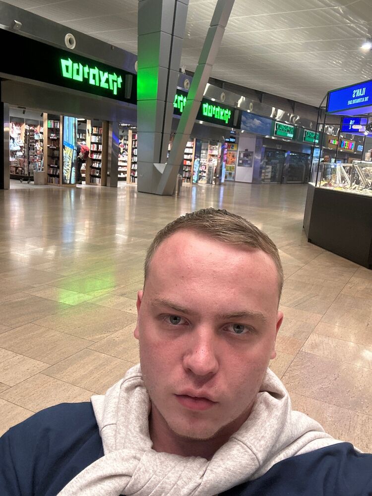  ,   Daniel, 25 ,   ,   