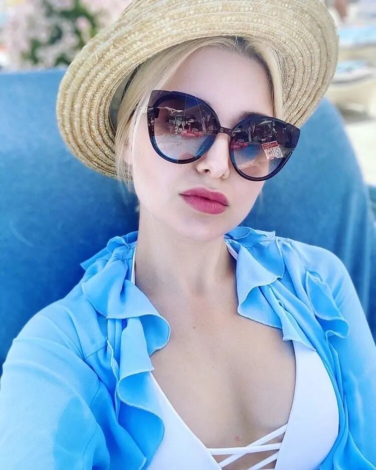  ,   , 24 ,   
