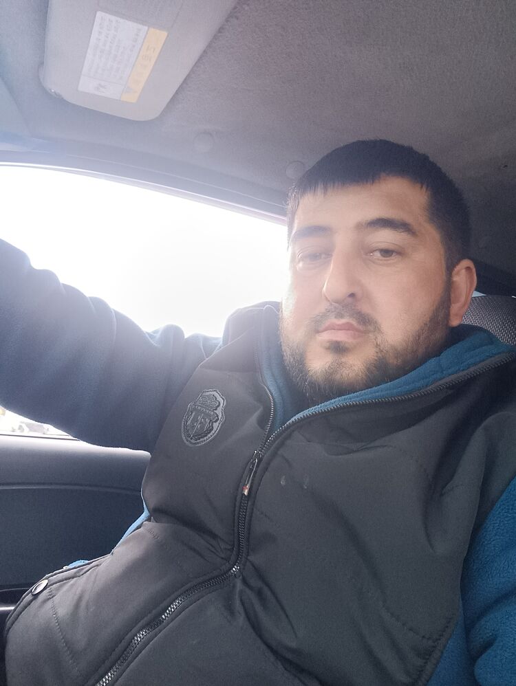  43148406  Edgar, 37 ,    