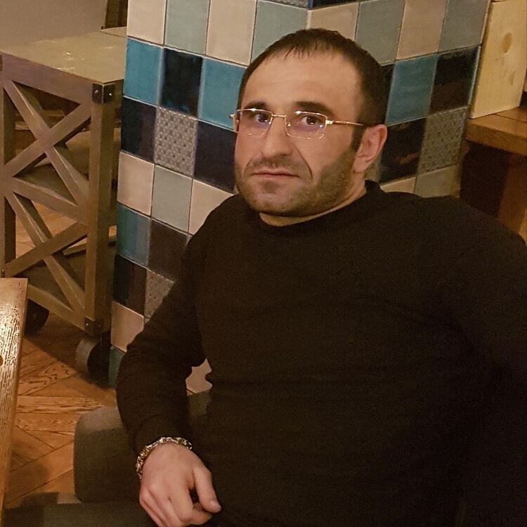  ,   Aro, 42 ,   ,   , c 