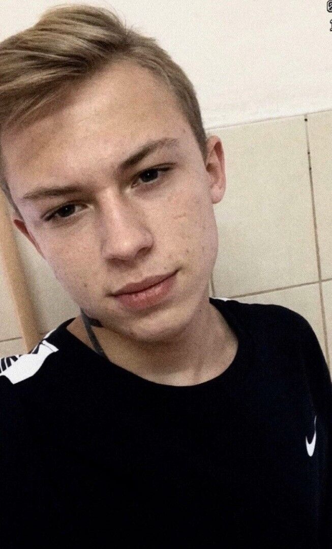  52675926  Pavel, 26 ,    