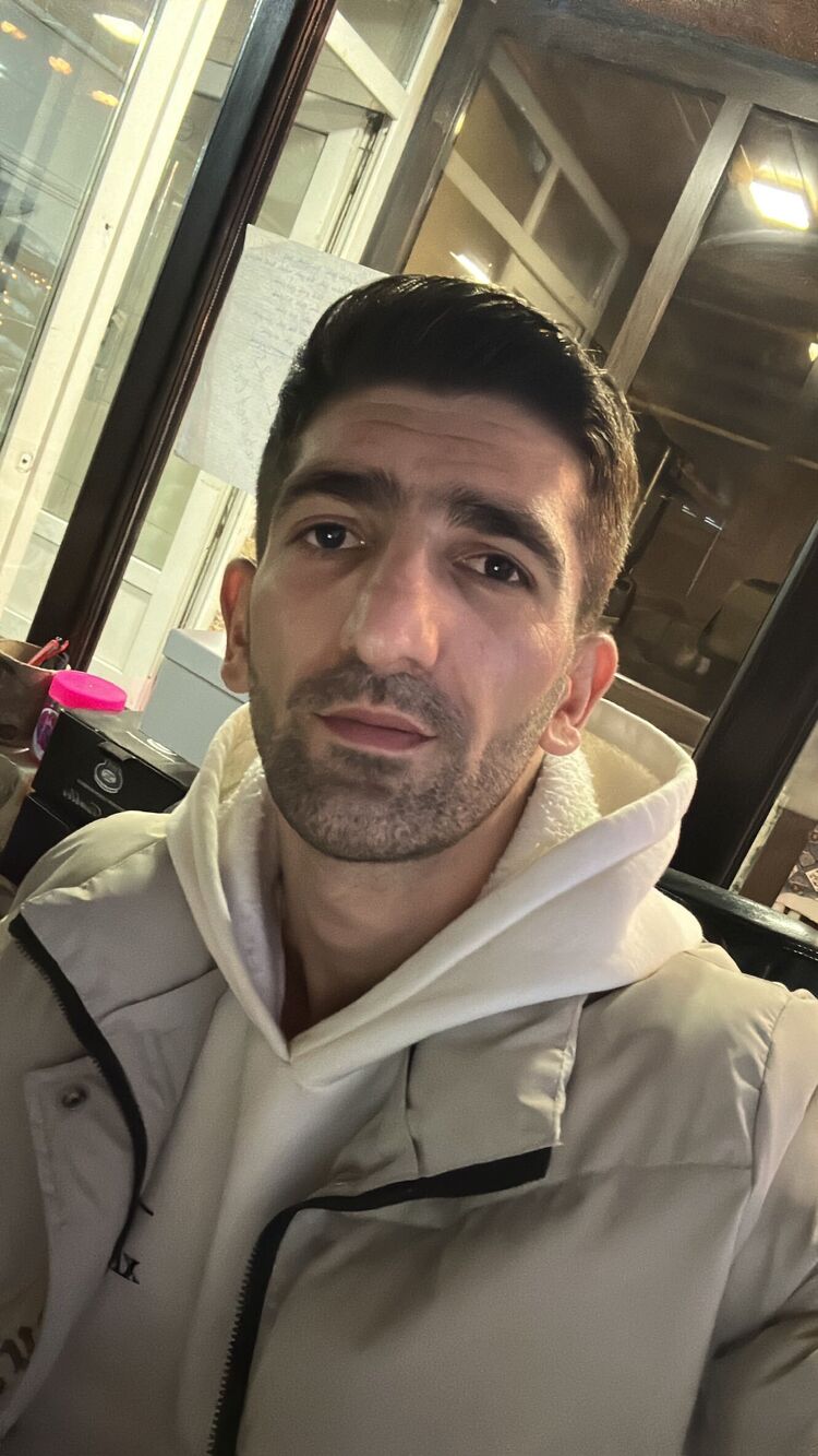  ,   Kamran, 29 ,   ,   