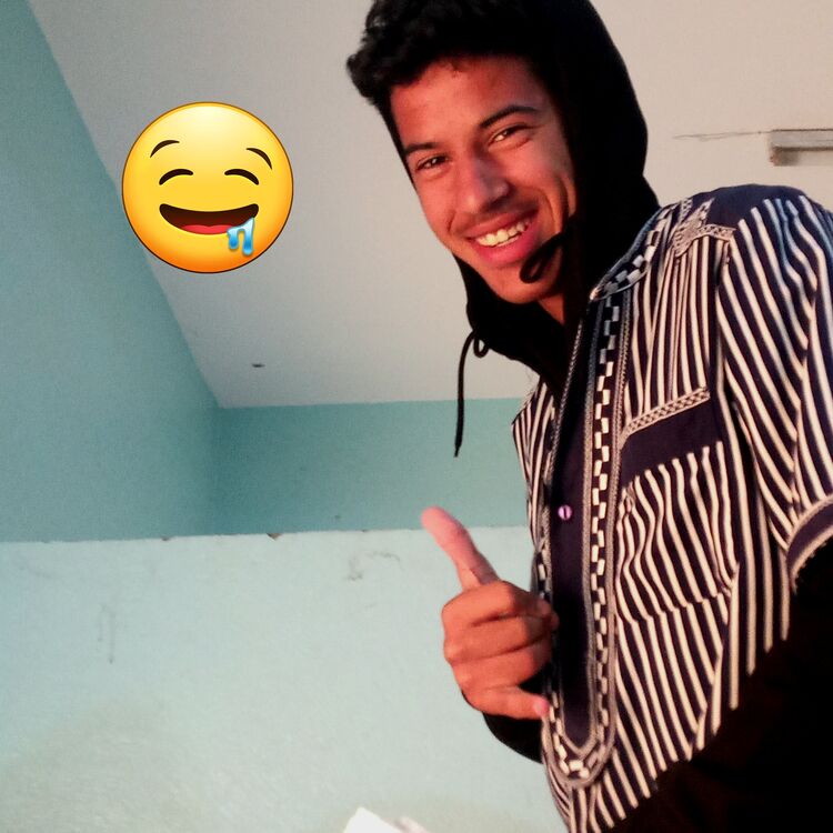  47957306  Hassan, 21 ,    