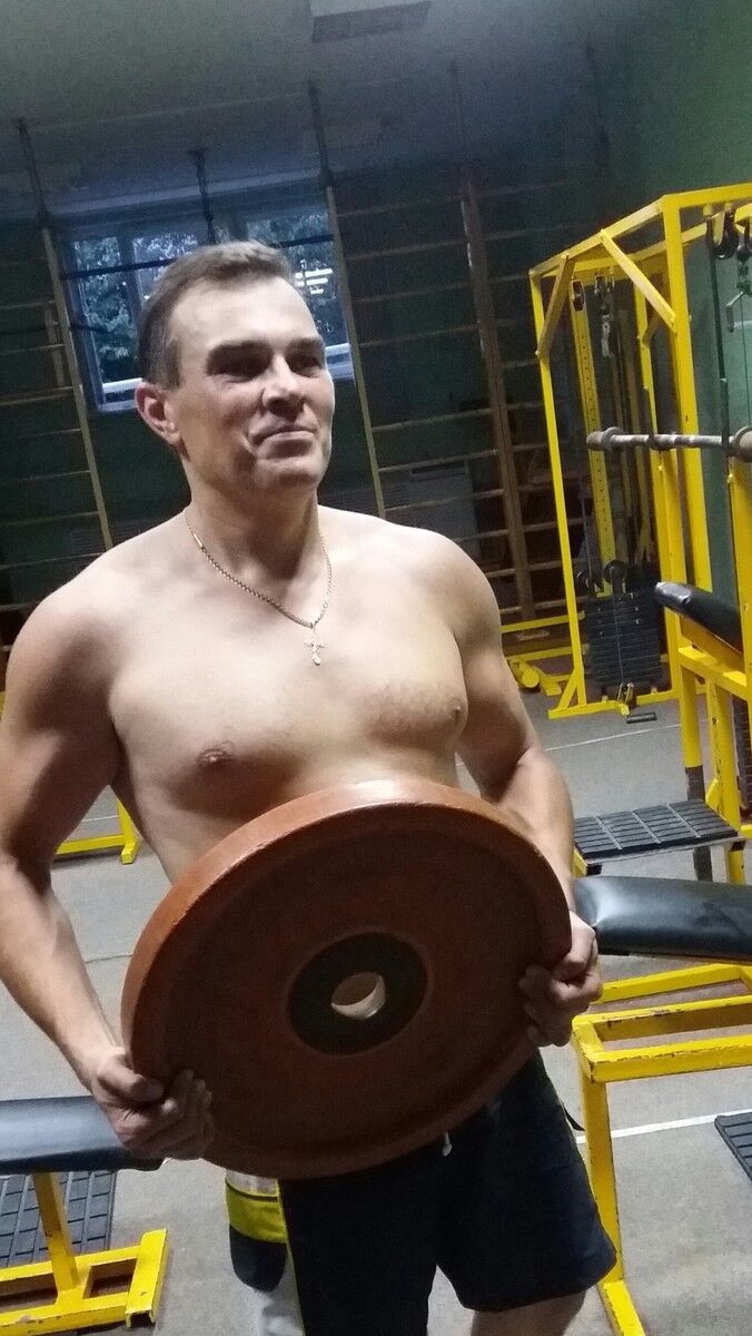  8708896  Oleg, 46 ,    