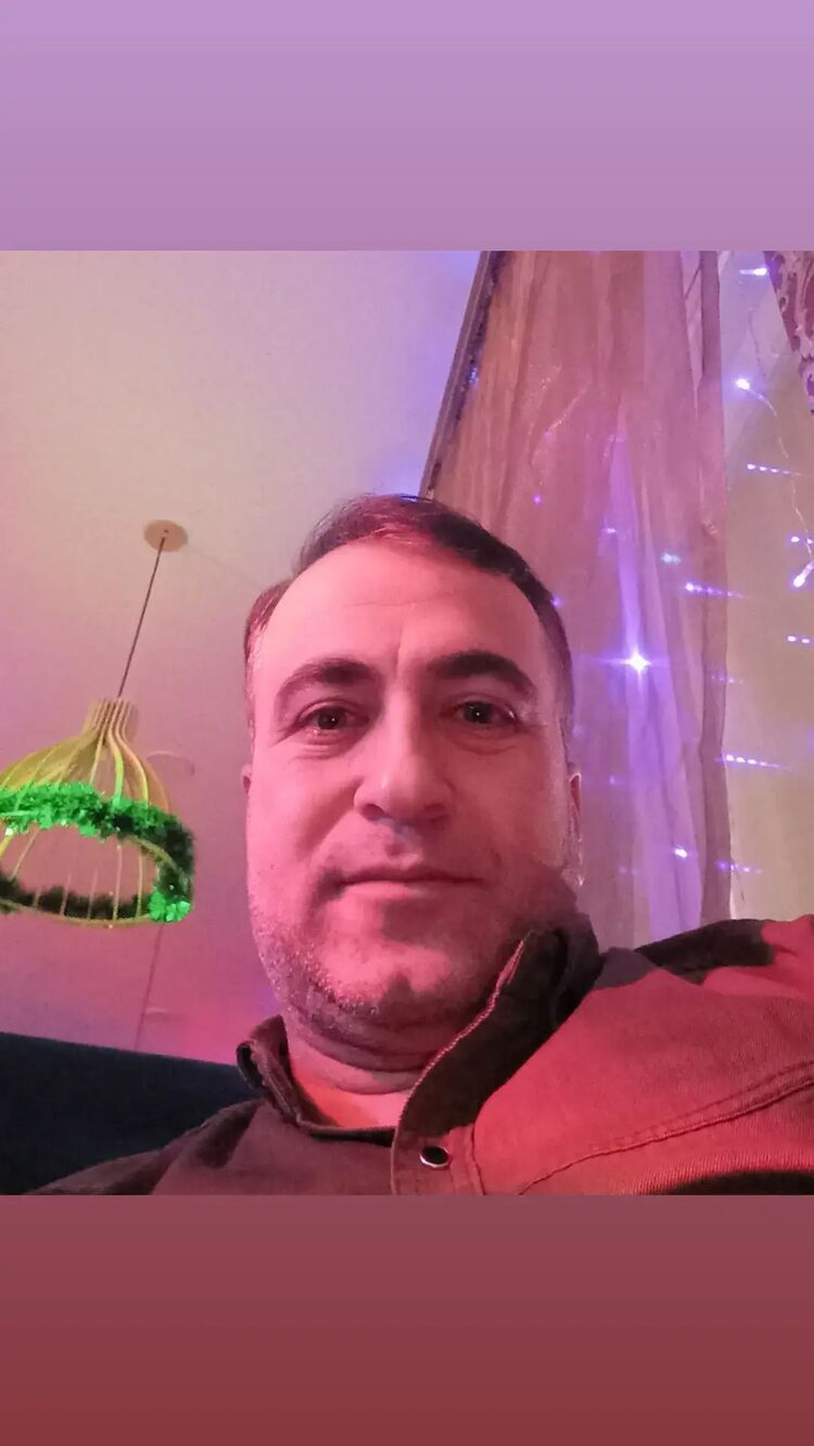  52955256  Rustemeliyev, 33 ,    