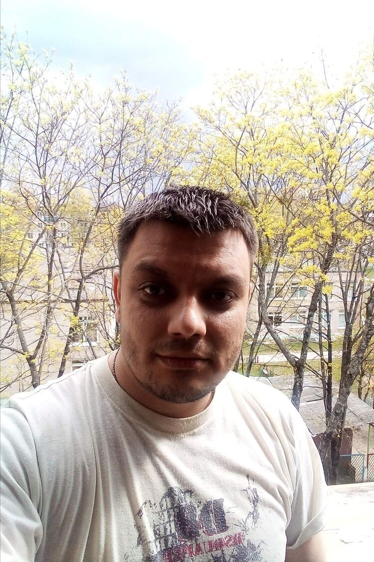  37923116  Alexander, 34 ,    