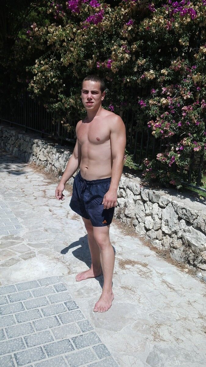  9202736  Alecsandr, 31 ,    