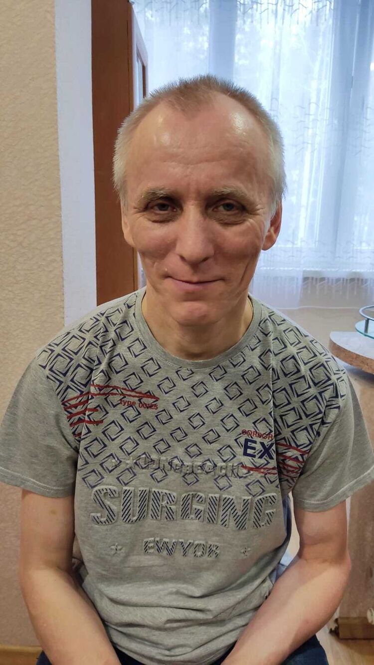  40507576  Alexandr, 60 ,    -
